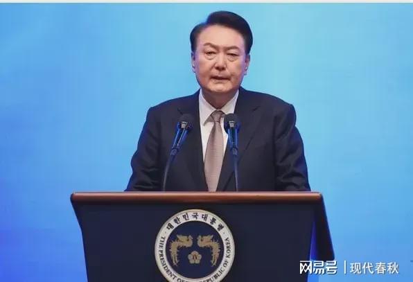 韩国国会通过尹锡悦总统弹劾案，总统职务被暂停，影响分析