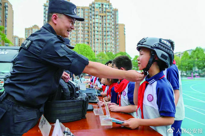 辅警输液时听到DNA动了